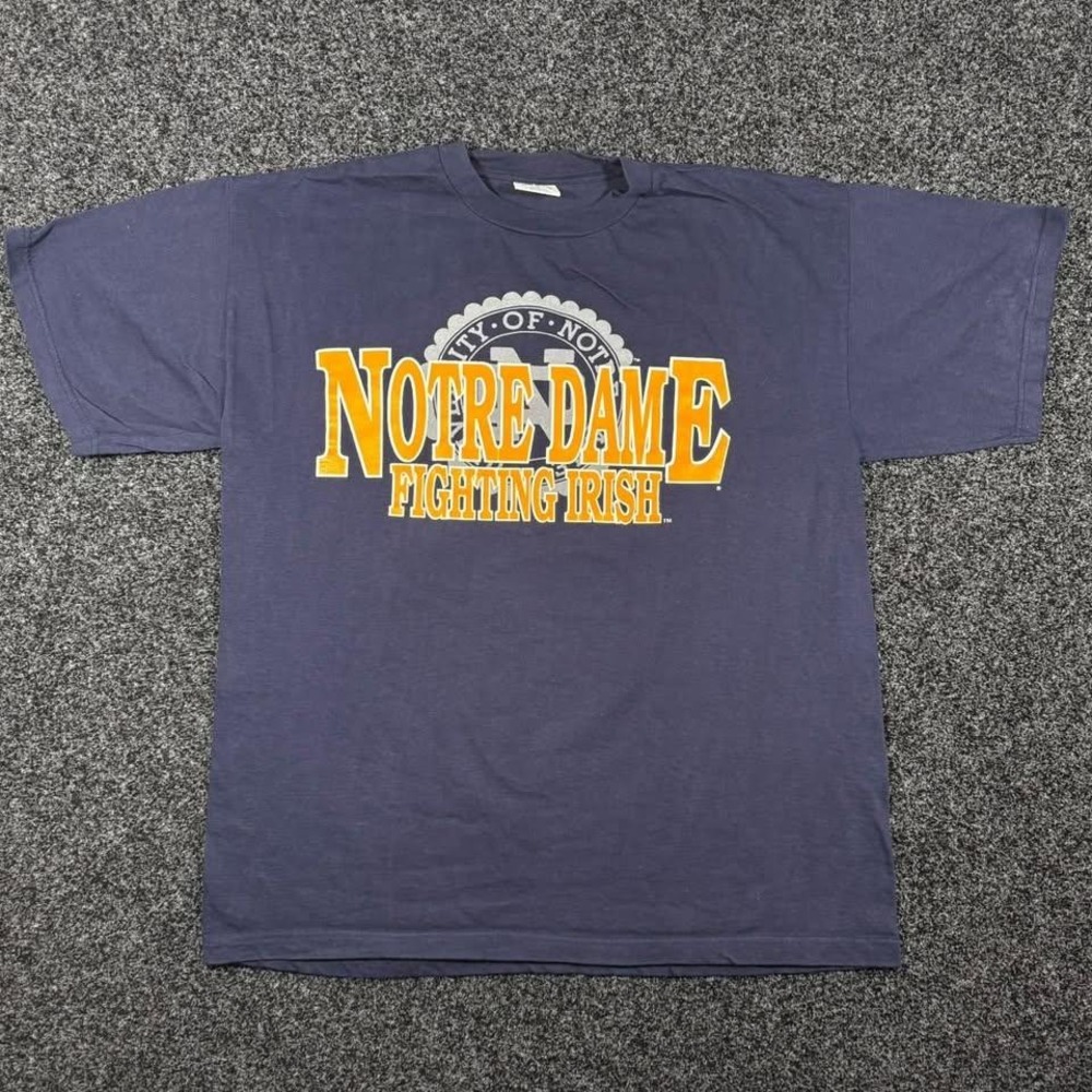 Vintage Notre Dame Fighting Irish T-Shirt Navy Blue NCAA Graphic Tee Mens XL